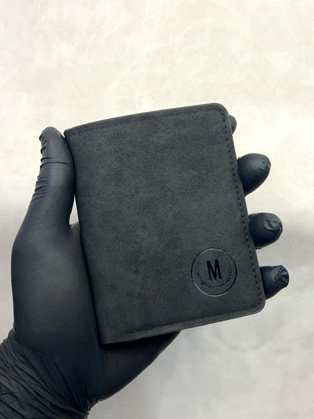 Premium Men’s Leather Wallet – Stylish, Durable & Sleek Design