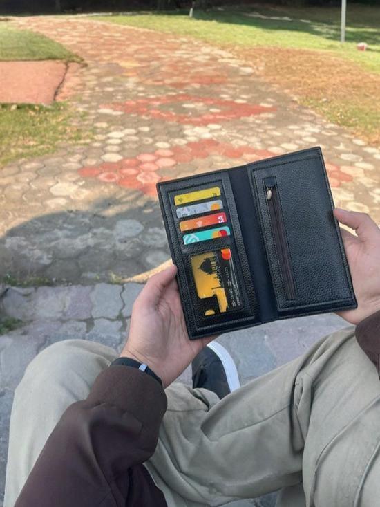 Premium Men’s Eagle Embossed Leather Wallet – Stylish Slim Design